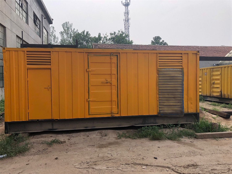 麻阳发电机出租进行负载测试时，电瓶电量不足的具体判断标准是什么？